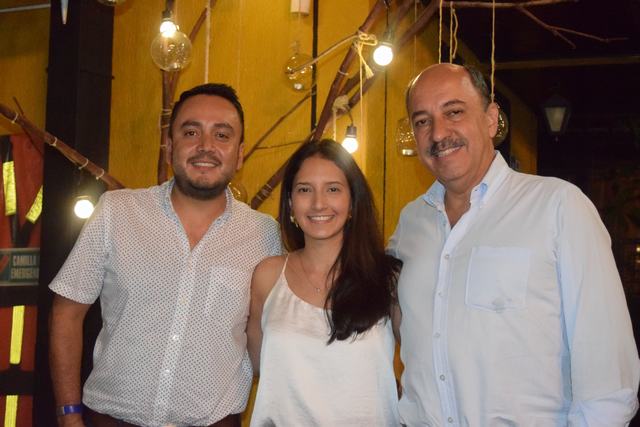 William Pinilla, Danna Gómez y Juan Carlos Fajardo.